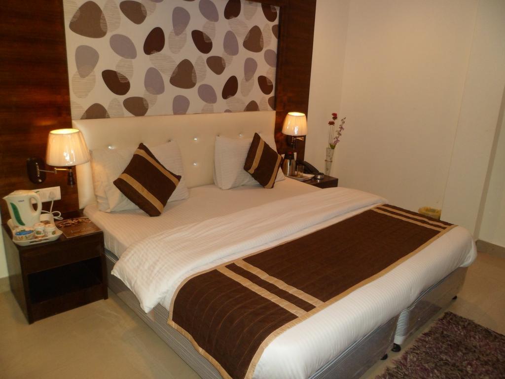Hotel Arjun New Delhi Eksteriør bilde