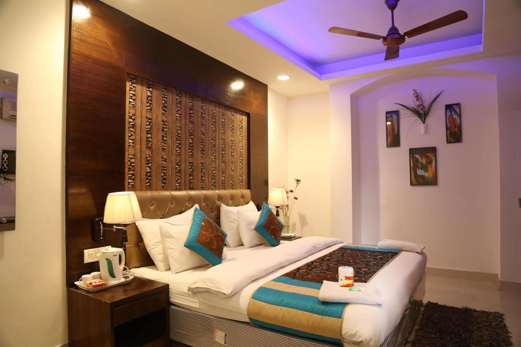 Hotel Arjun New Delhi Eksteriør bilde