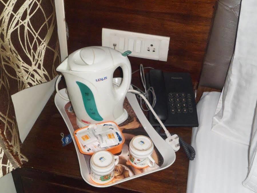 Hotel Arjun New Delhi Eksteriør bilde